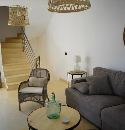 Villa Tinajas - No Noise *